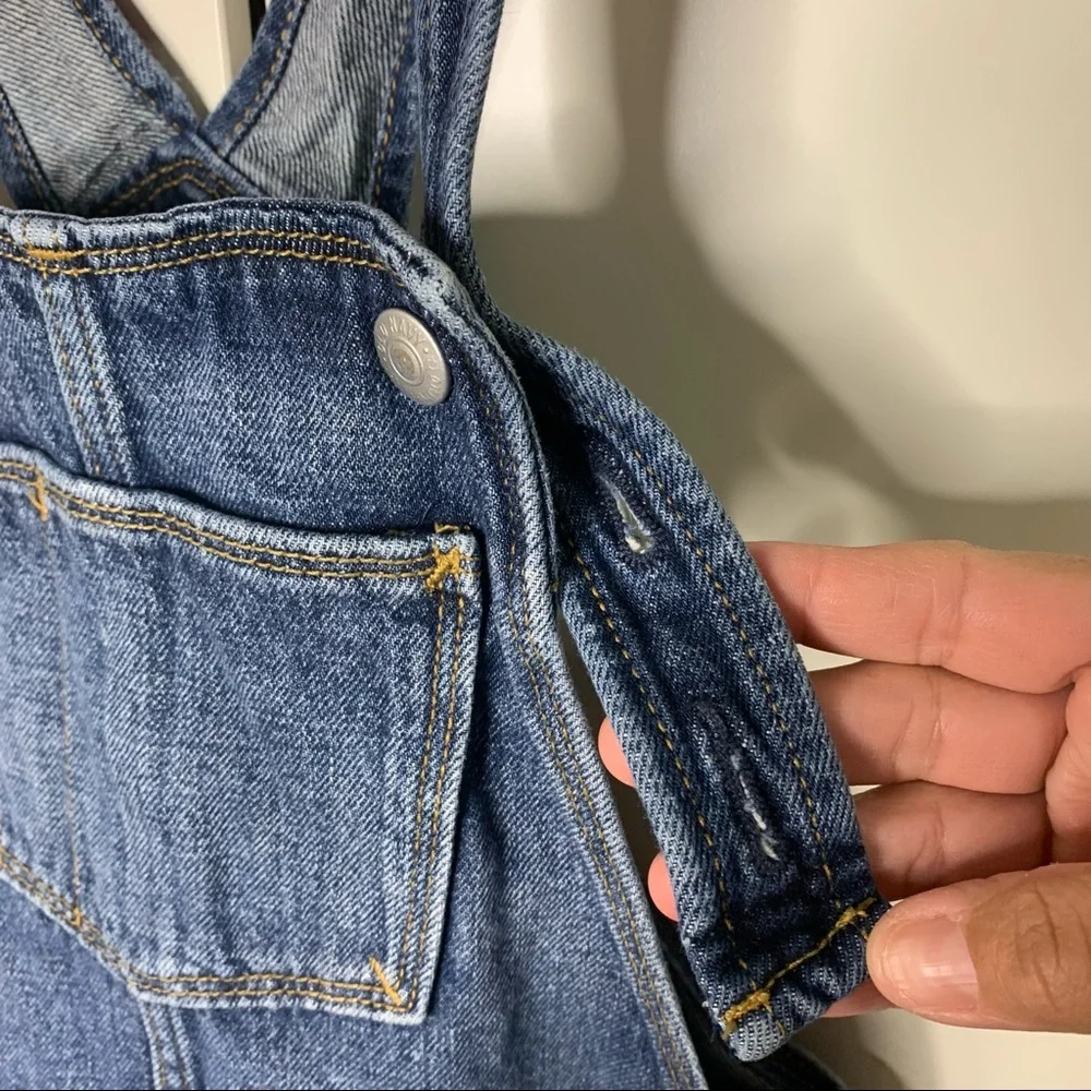 Girl’s Old Navy Denim Shortalls